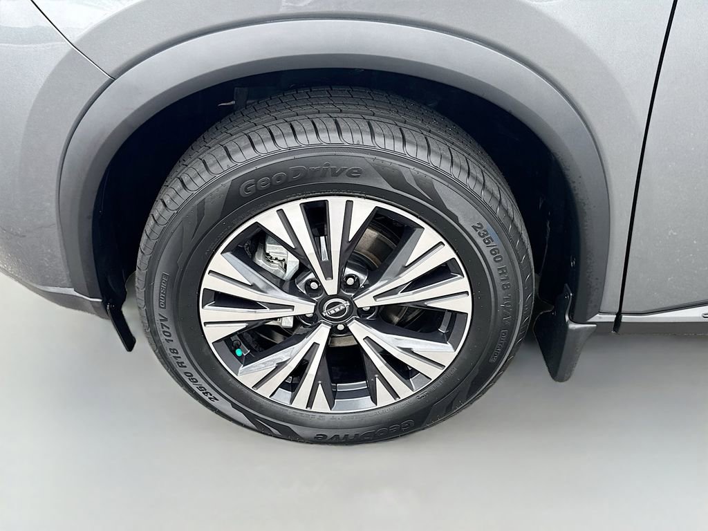 Used 2023 Nissan Rogue SV w/ SV Premium B Package image 26