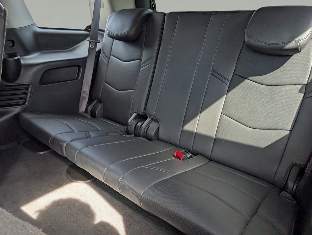 Used 2019 Cadillac Escalade Luxury image 14