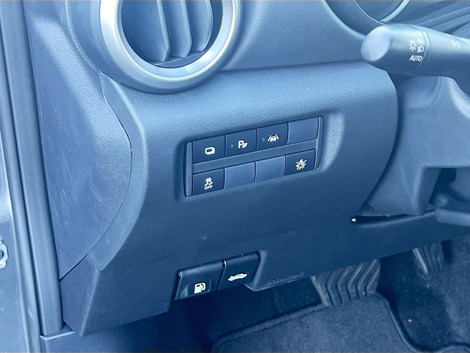 New 2025 Nissan Versa S w/ Trunk Package image 10