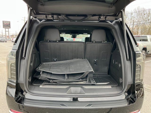 Used 2025 Chevrolet Tahoe High Country image 17