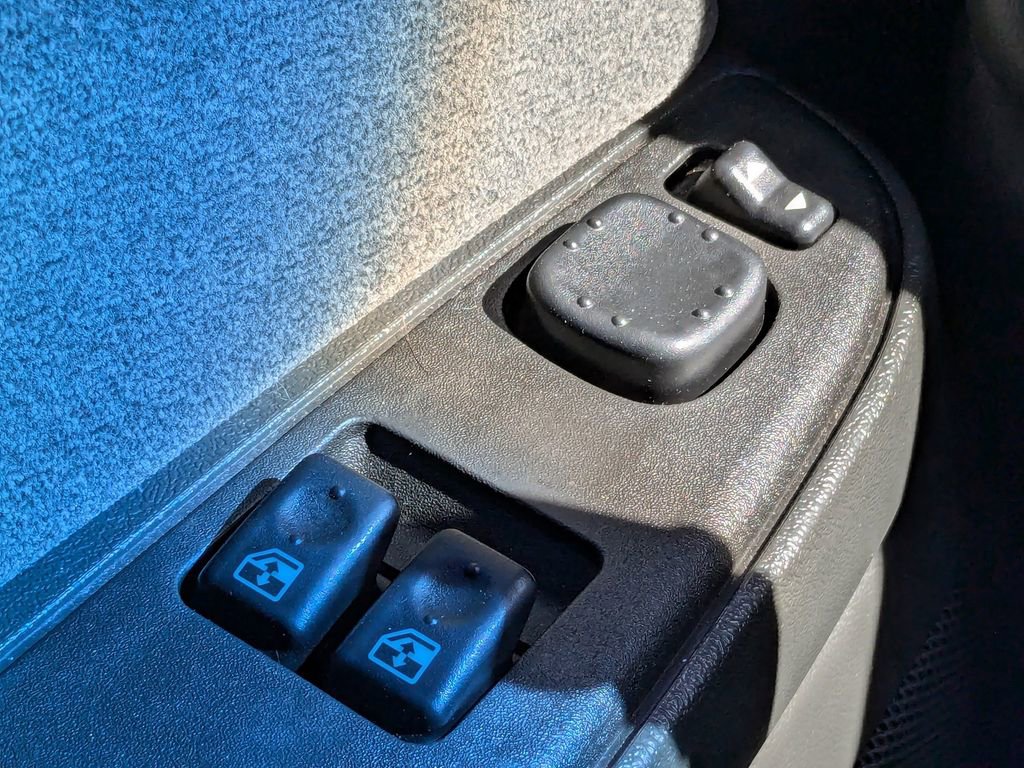 Used 2003 Chevrolet Silverado 1500 LS image 22