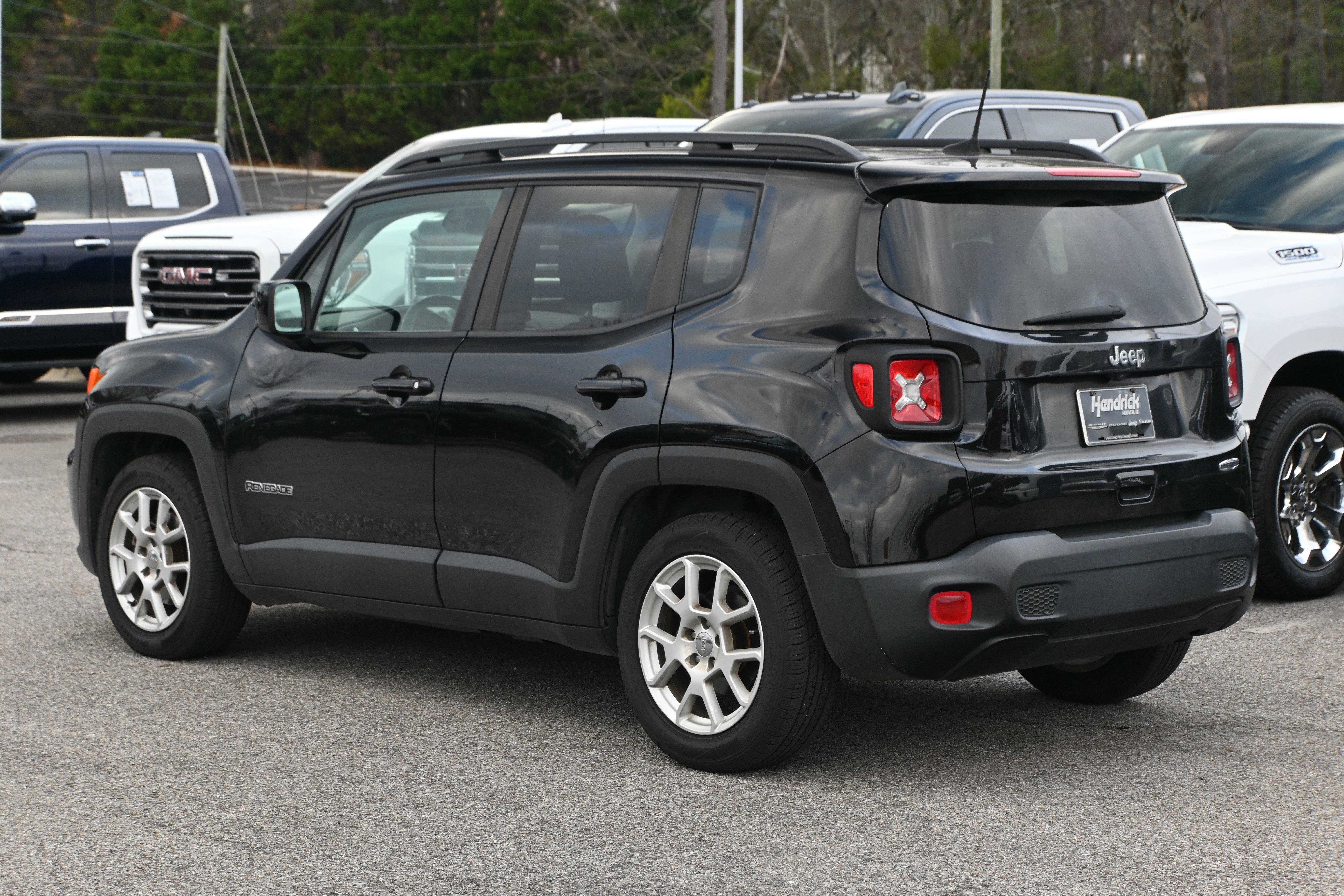 Used 2020 Jeep Renegade Latitude image 12