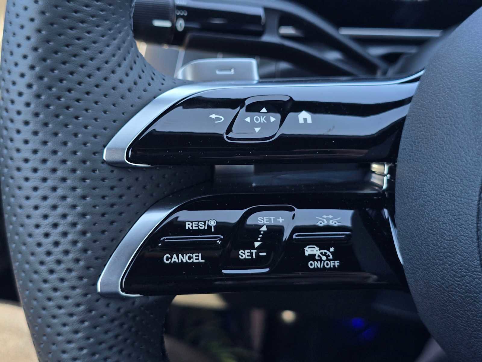 New 2026 Mercedes-Benz CLE 450 4MATIC Cabriolet image 28