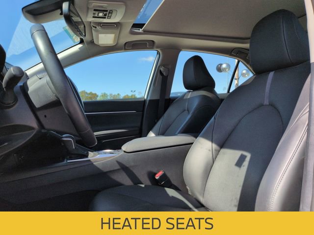 Used 2024 Toyota Camry XLE w/ Navigation Package image 11