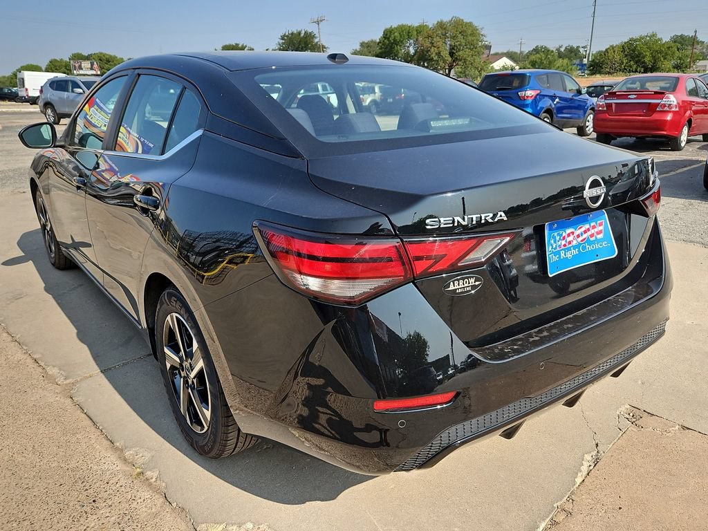 Used 2024 Nissan Sentra SV FWD image 8