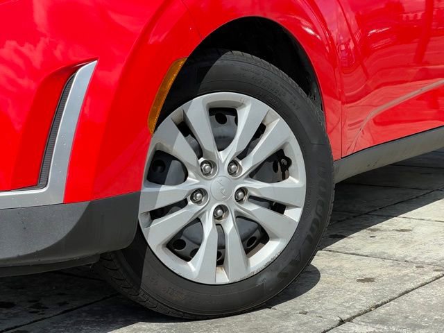 Used 2023 Kia Soul LX FWD image 2