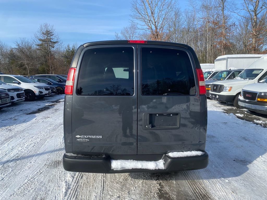 Used 2016 Chevrolet Express 2500 LS image 6