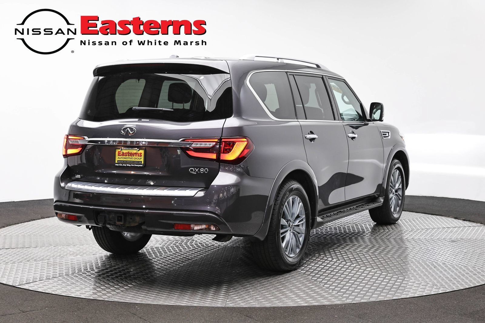 Used 2024 INFINITI QX80 Luxe RWD image 5
