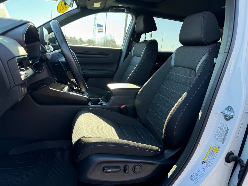 Used 2025 Honda CR-V Sport image 17