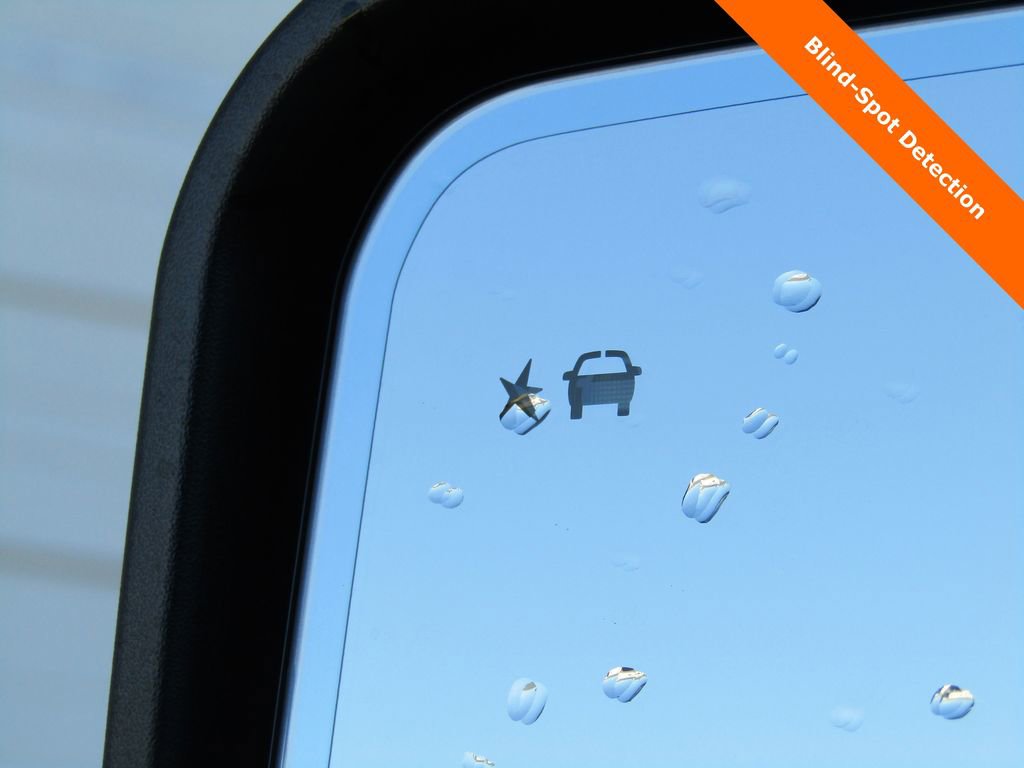 New 2026 GMC Sierra 3500 SLT w/ SLT Convenience Package image 9