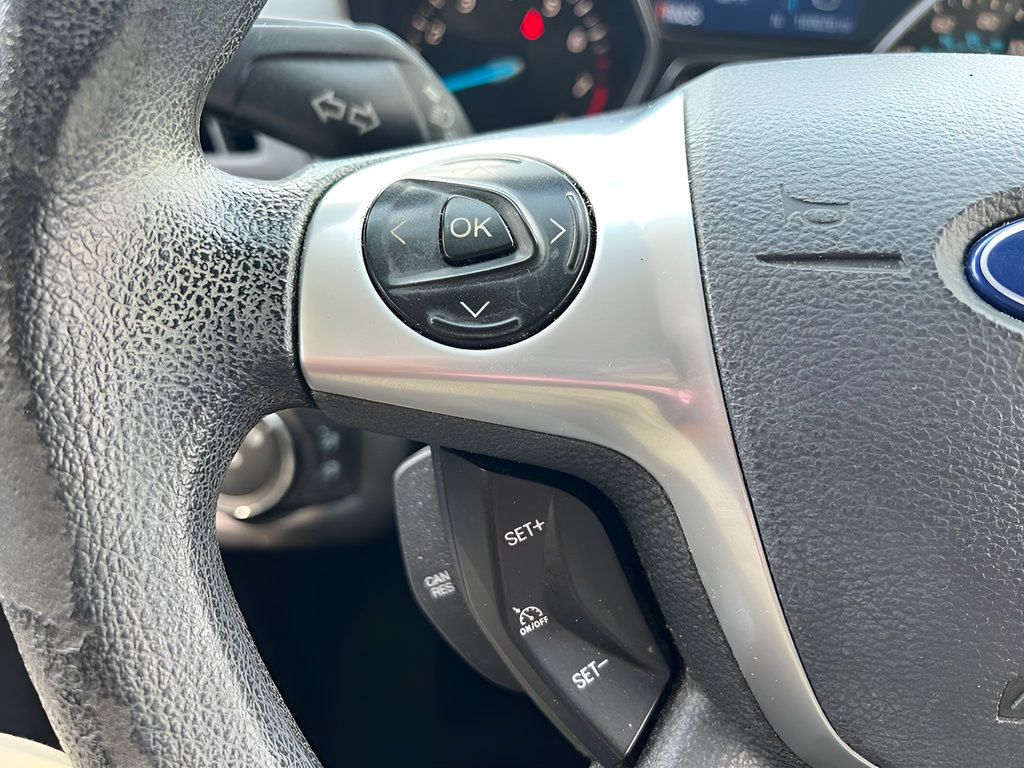 Used 2015 Ford Escape SE FWD image 22