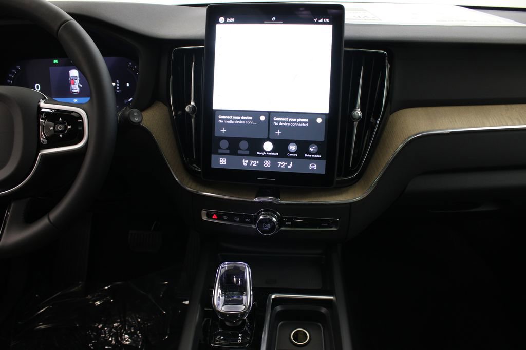 New 2026 Volvo XC60 B5 Plus w/ Protection Package Premier image 23