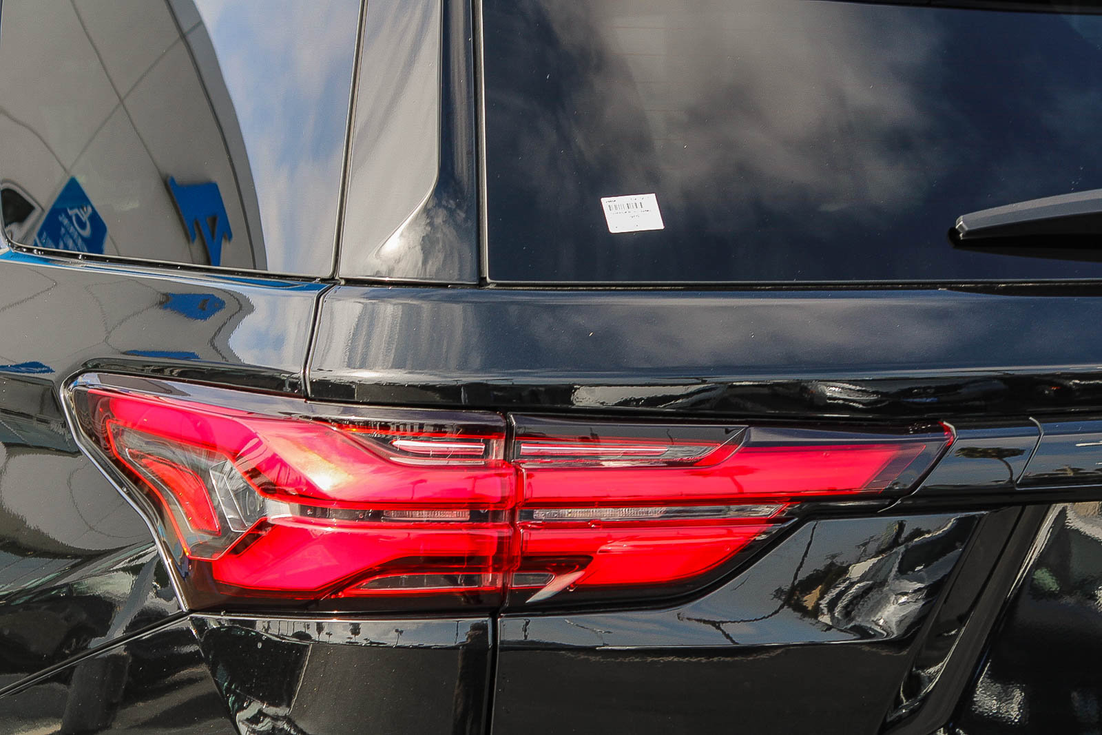Used 2022 Chevrolet Traverse LT FWD image 10