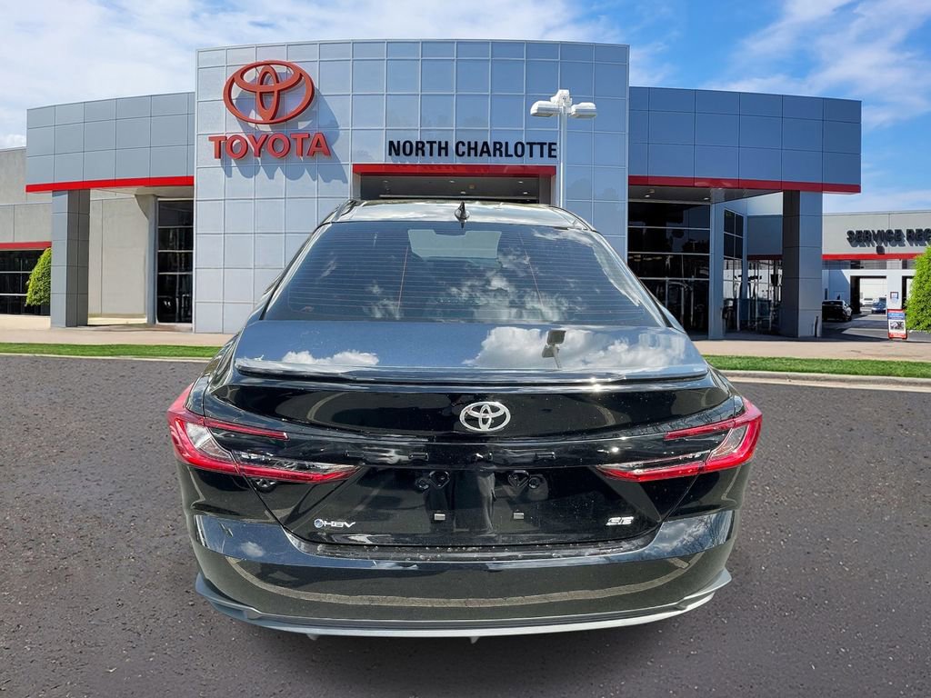 Used 2026 Toyota Camry SE w/ Convenience Package image 9