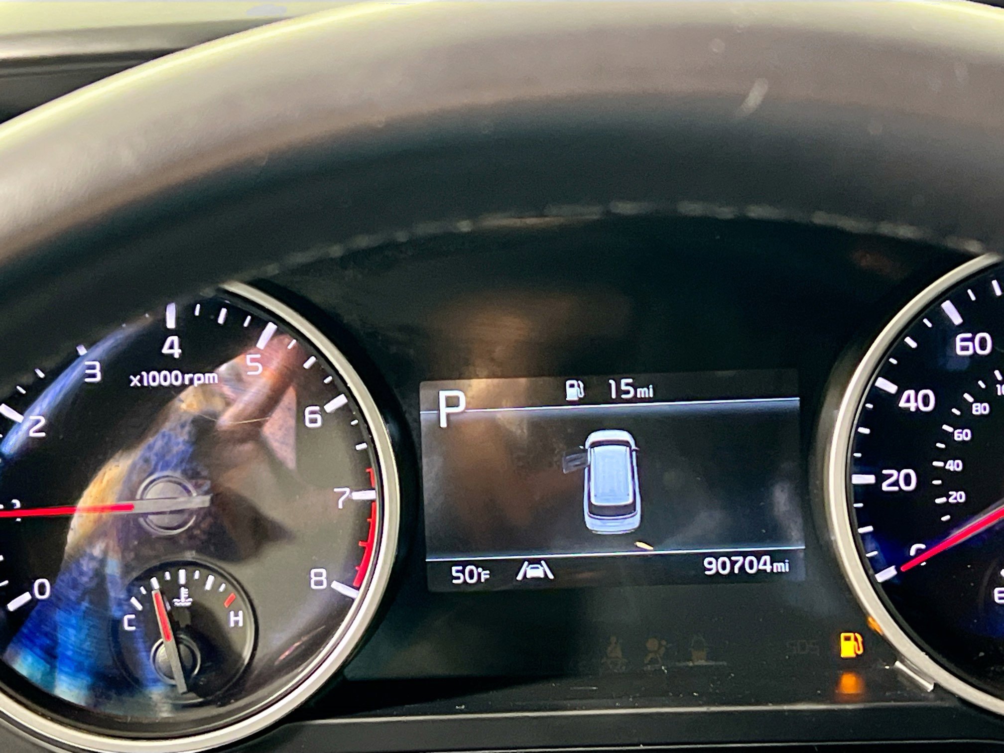 Used 2023 Kia Carnival LX image 23