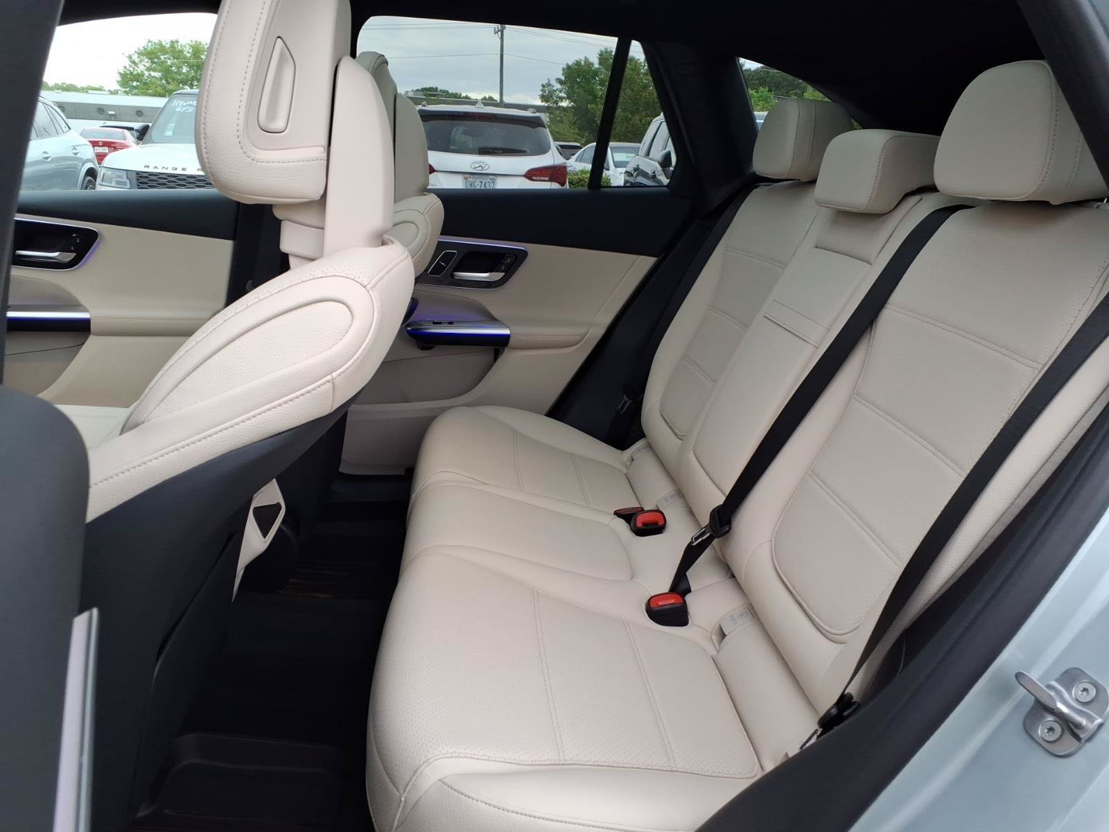 New 2026 Mercedes-Benz GLC 300 4MATIC image 17