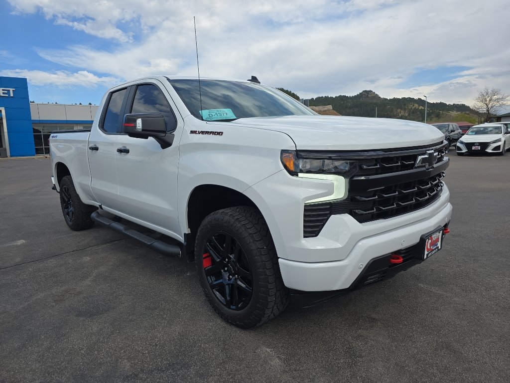 Certified 2024 Chevrolet Silverado 1500 RST w/ Redline Edition AWD/4WD image 11