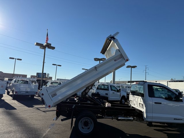 New 2026 Ford F550 4x4 Regular Cab Super Duty image 7