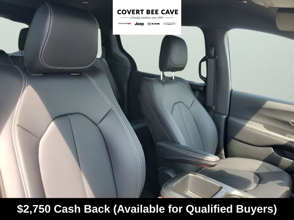 New 2026 Chrysler Voyager LX image 17