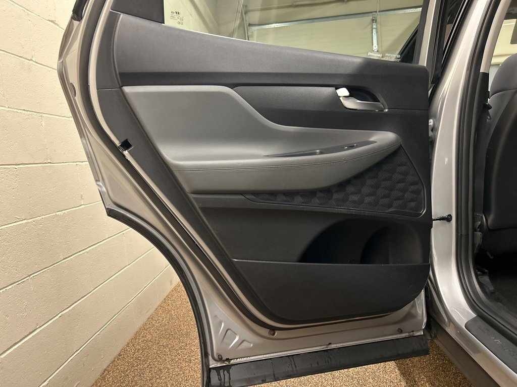 Used 2023 Hyundai Santa Fe SEL image 13