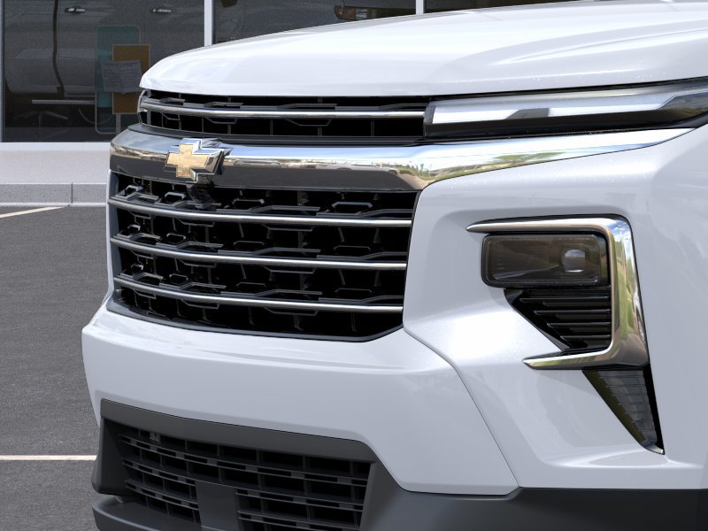 New 2027 Chevrolet Traverse LT w/ Sun and Wheel Package FWD image 14