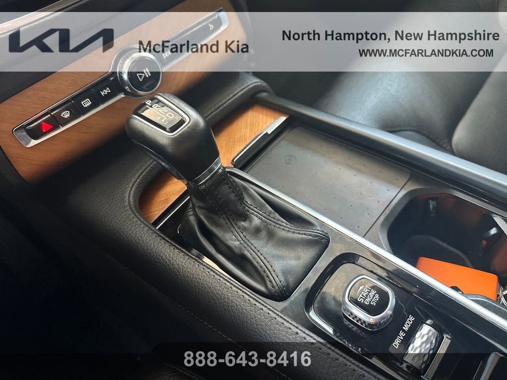 Used 2021 Volvo XC90 T6 Momentum w/ Advanced Package image 25