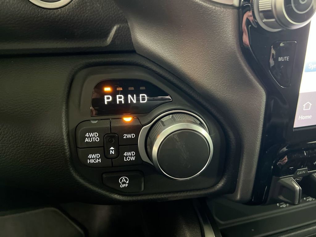 New 2026 RAM 1500 Big Horn AWD/4WD image 18