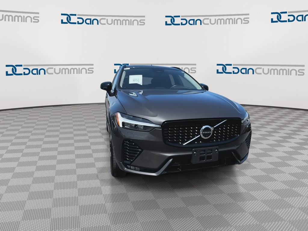 Used 2023 Volvo XC60 B5 Ultimate w/ Climate Package AWD/4WD image 3