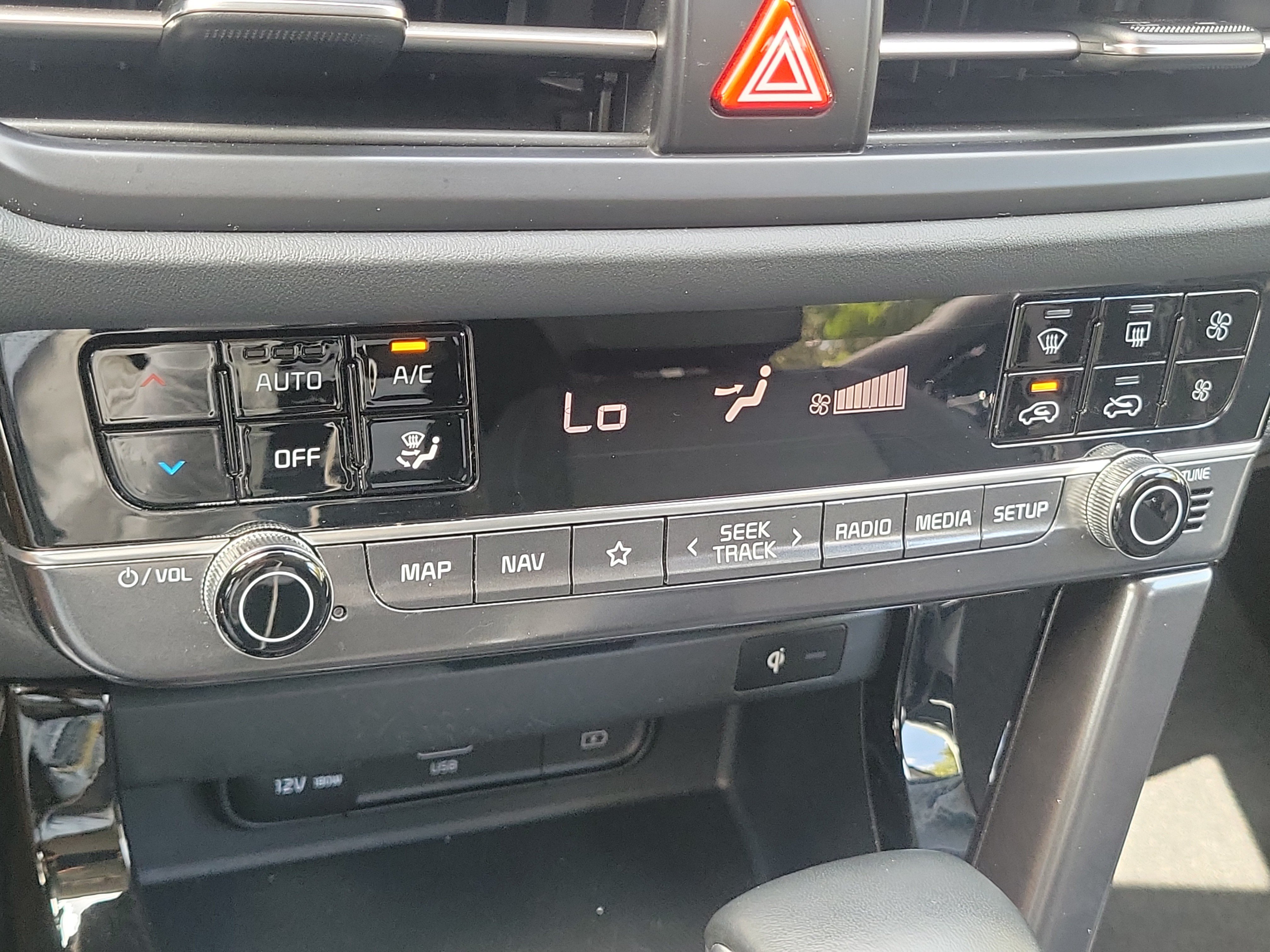 Used 2024 Kia Seltos SX AWD/4WD image 25