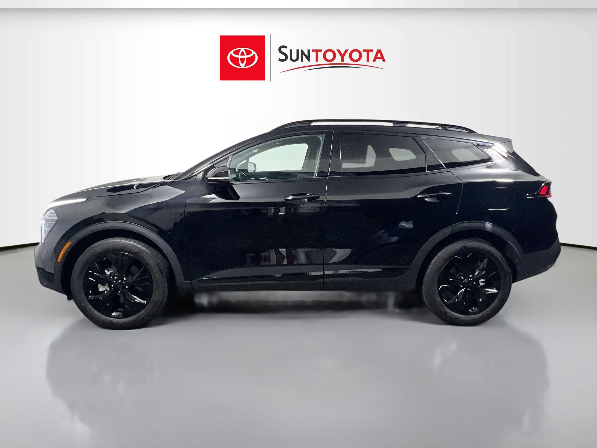 Used 2025 Kia Sportage X-Line w/ Premium Package image 7
