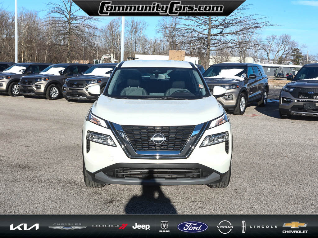 Used 2023 Nissan Rogue SV image 10