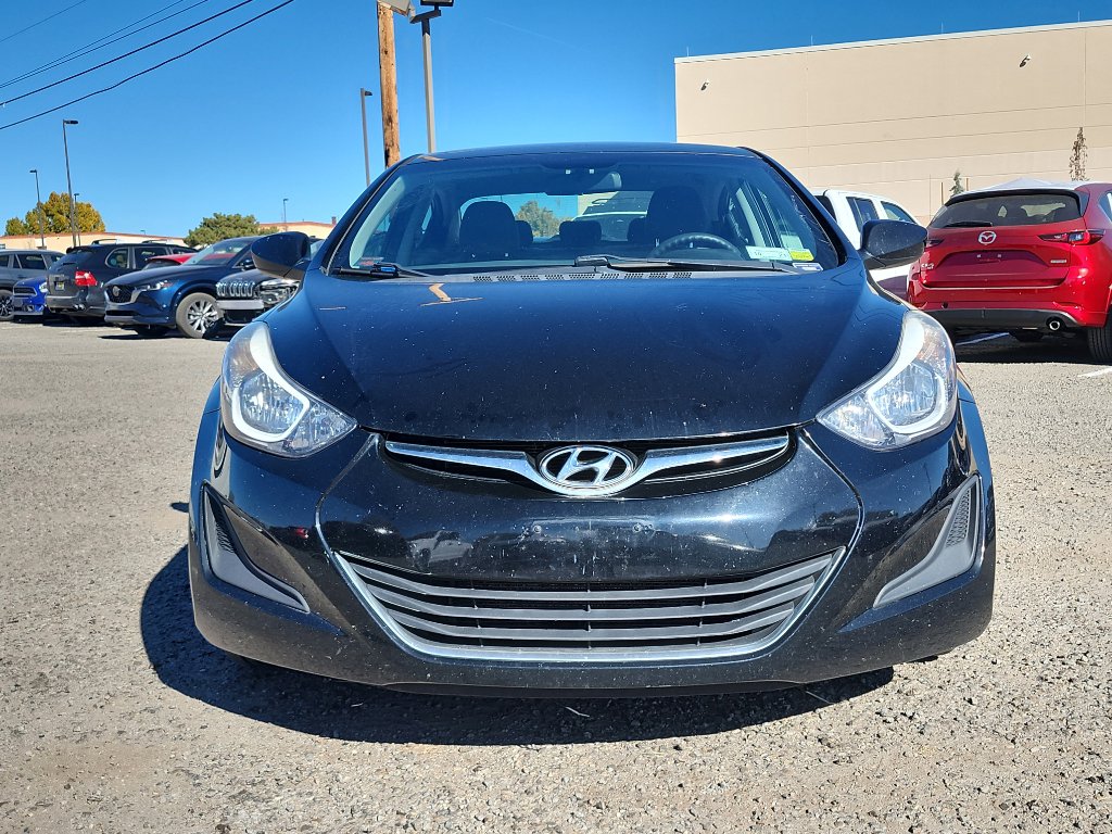 Used 2015 Hyundai Elantra SE image 2