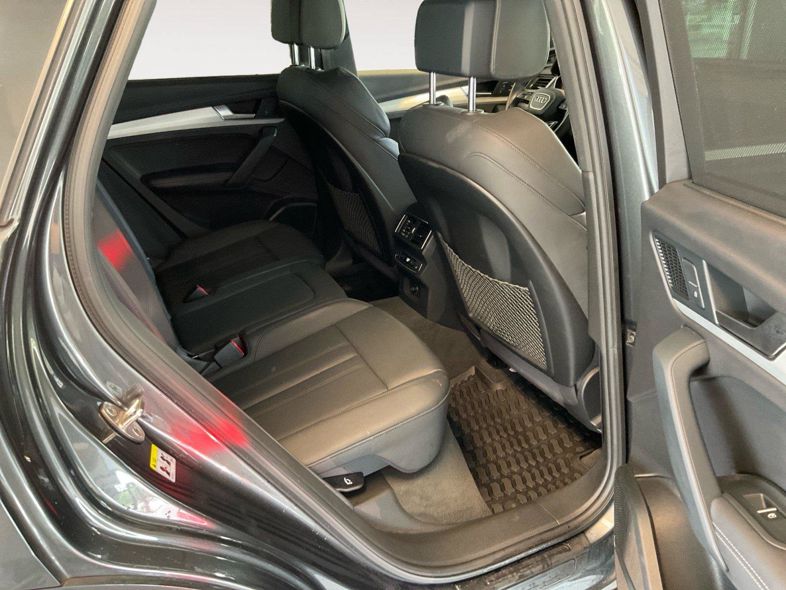 Used 2018 Audi SQ5 Prestige AWD/4WD image 13