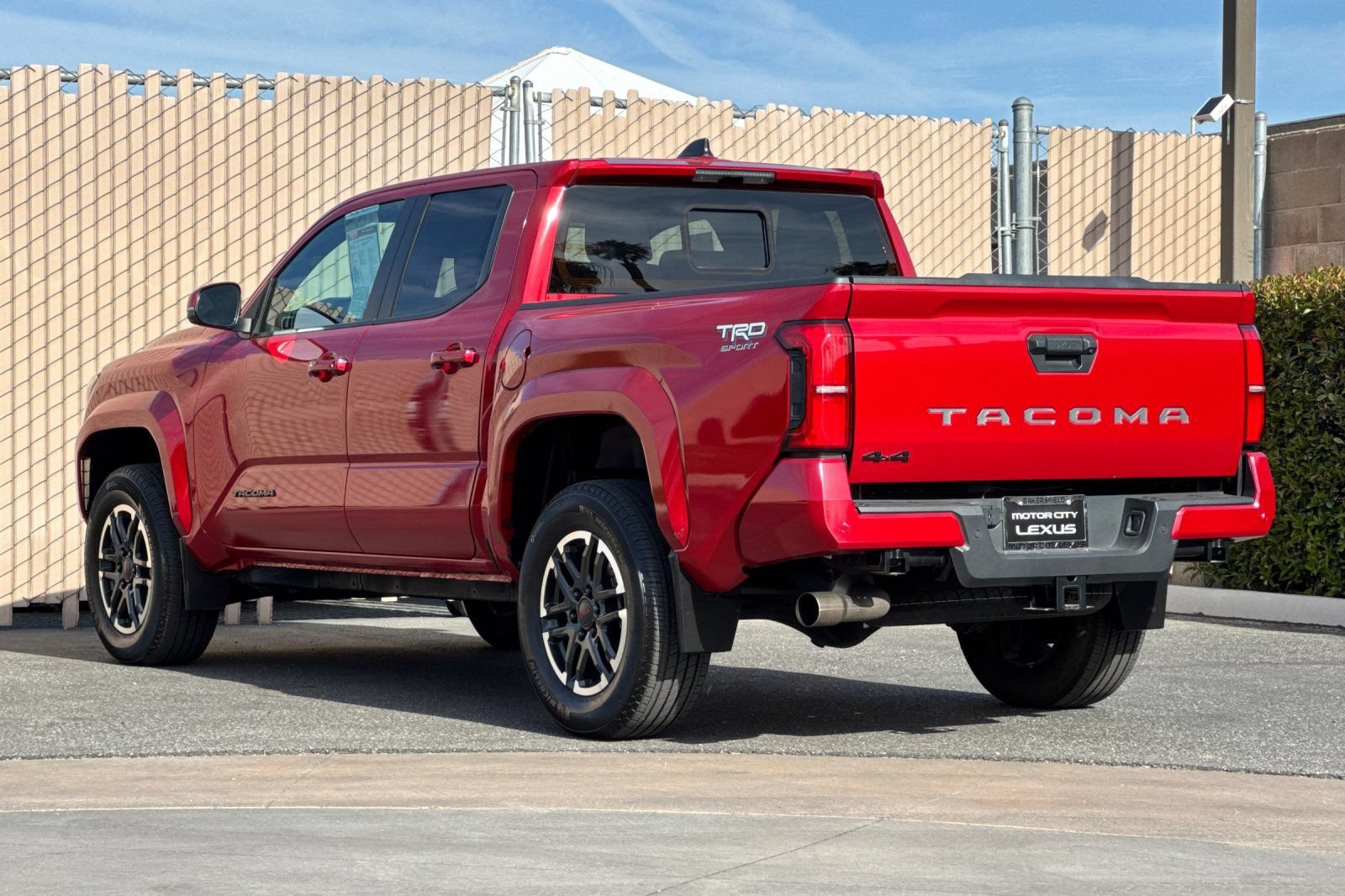 Used 2024 Toyota Tacoma TRD Sport w/ TRD Sport Upgrade Package AWD/4WD image 6