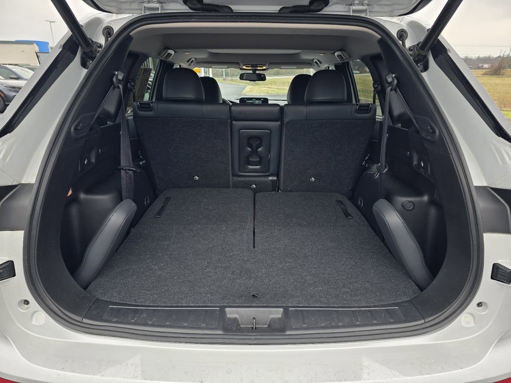 Used 2024 Mitsubishi Outlander SE image 25