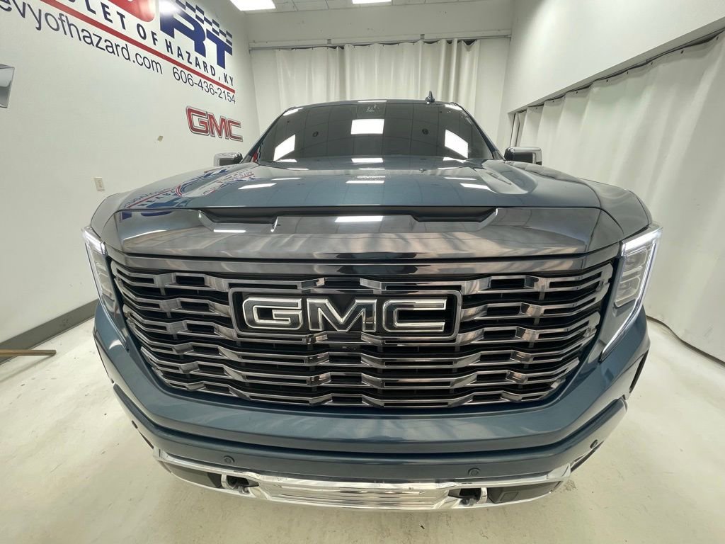 Used 2024 GMC Sierra 1500 Denali Ultimate AWD/4WD image 2