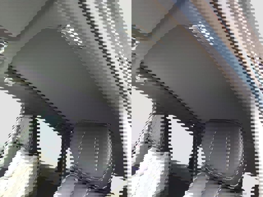 New 2026 Cadillac Optiq Luxury 1 image 12