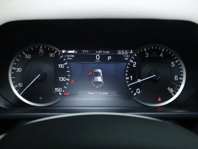 Used 2023 Land Rover Defender 110 SE image 22