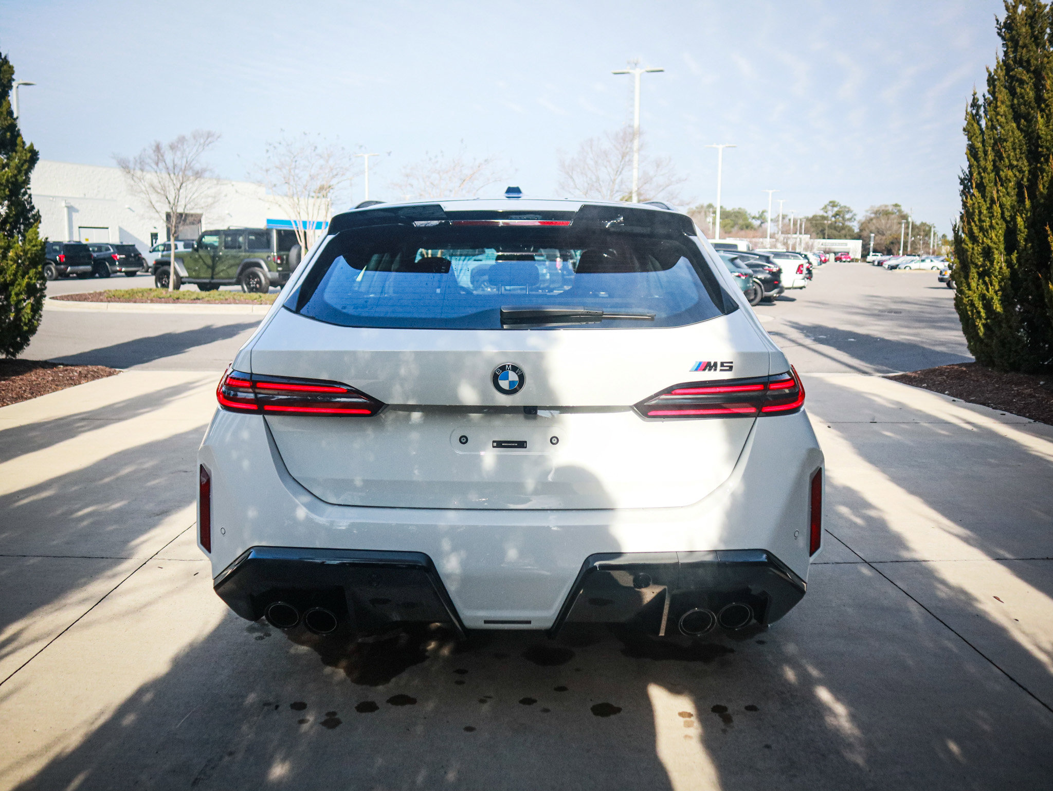 Used 2025 BMW M5 Touring image 9
