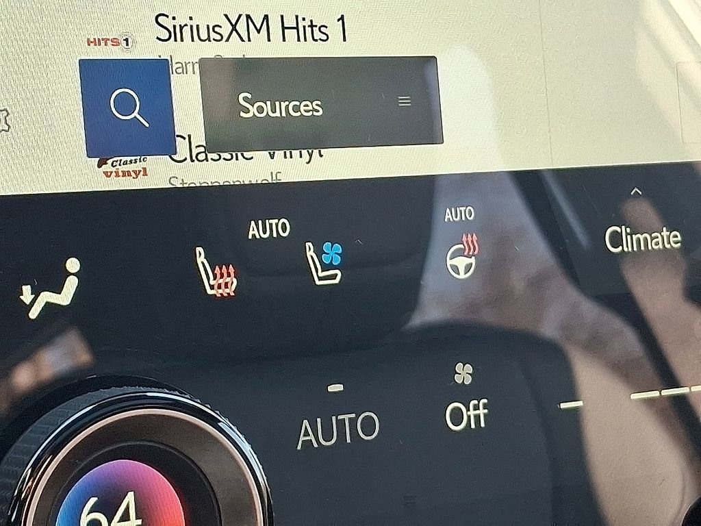 Used 2025 Lexus GX 550 w/ Accessory Package (2T) image 18