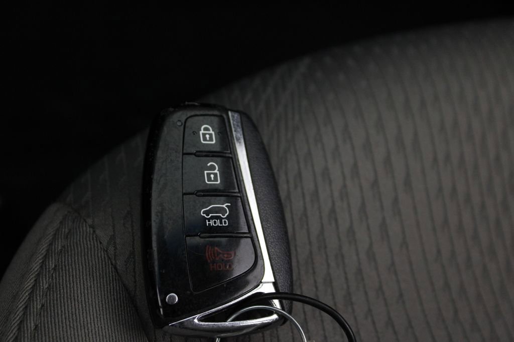 Used 2018 Hyundai Santa Fe Sport w/ 2.4L Value Package 02 FWD image 28