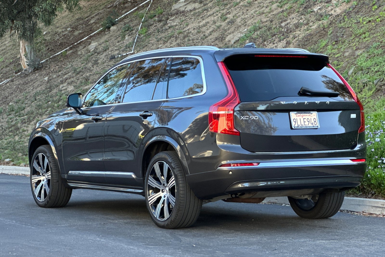 Certified 2024 Volvo XC90 T8 Core w/ Protection Package Premier image 7