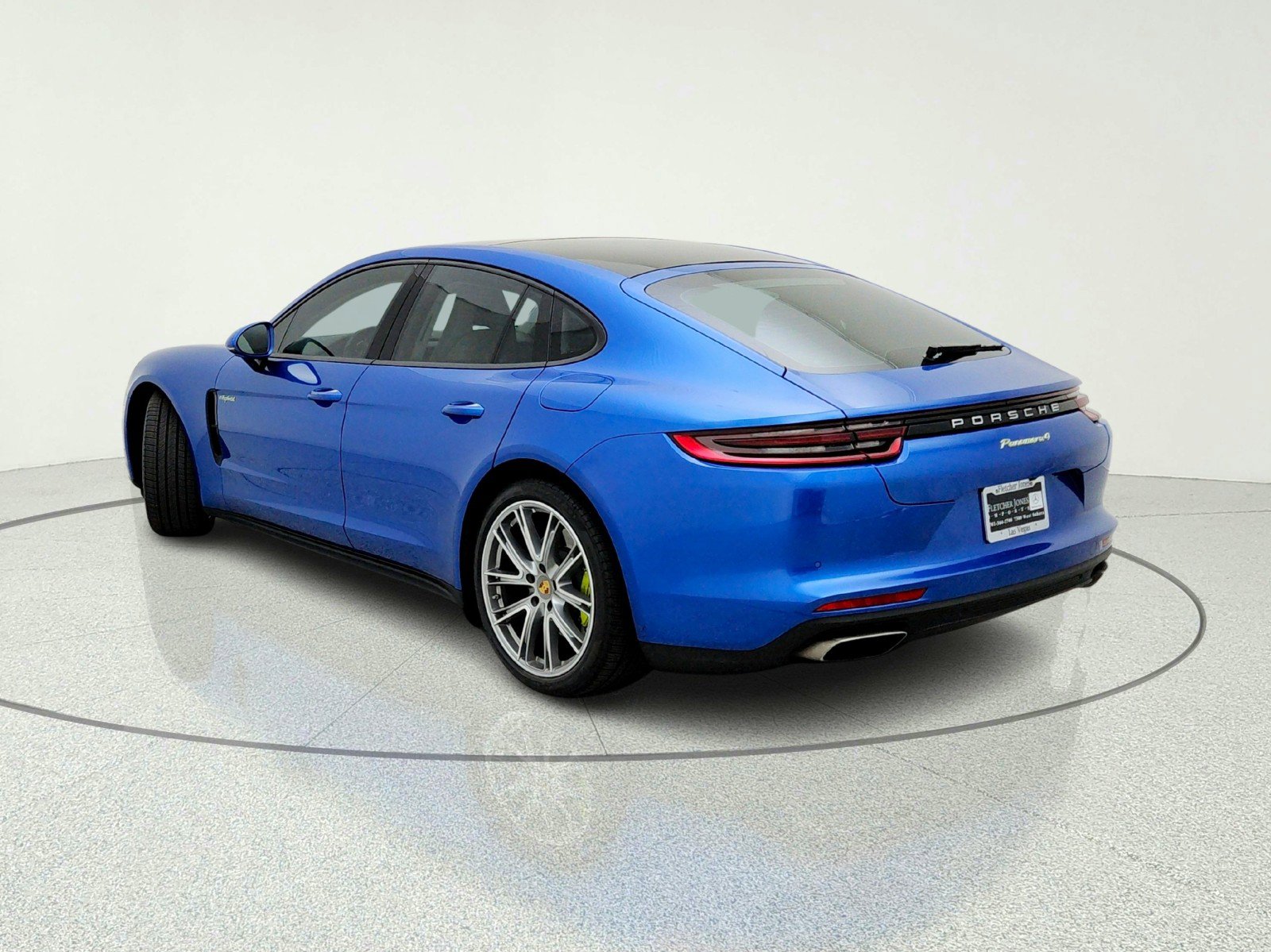Used 2018 Porsche Panamera 4 AWD/4WD image 12