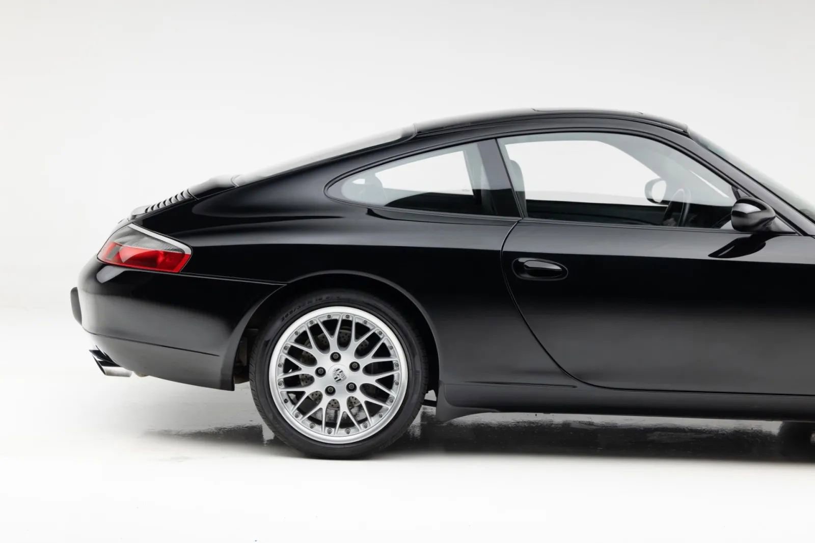 Used 2001 Porsche 911 Carrera 4 AWD/4WD image 17