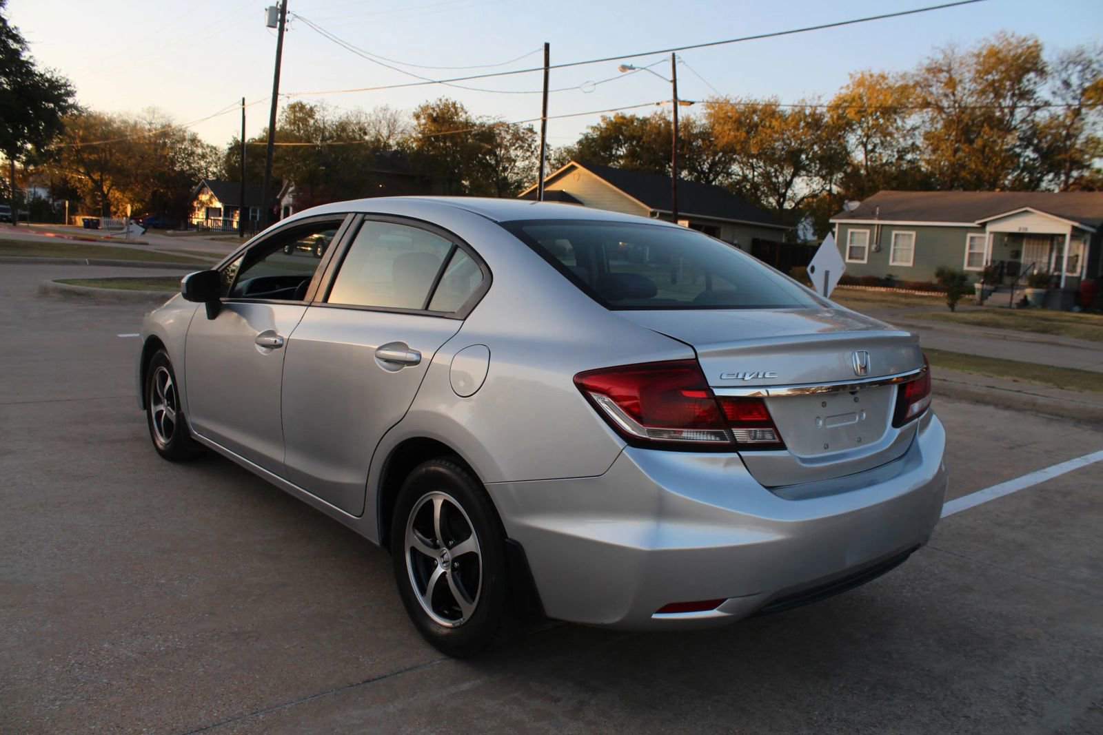 Used 2015 Honda Civic SE image 10