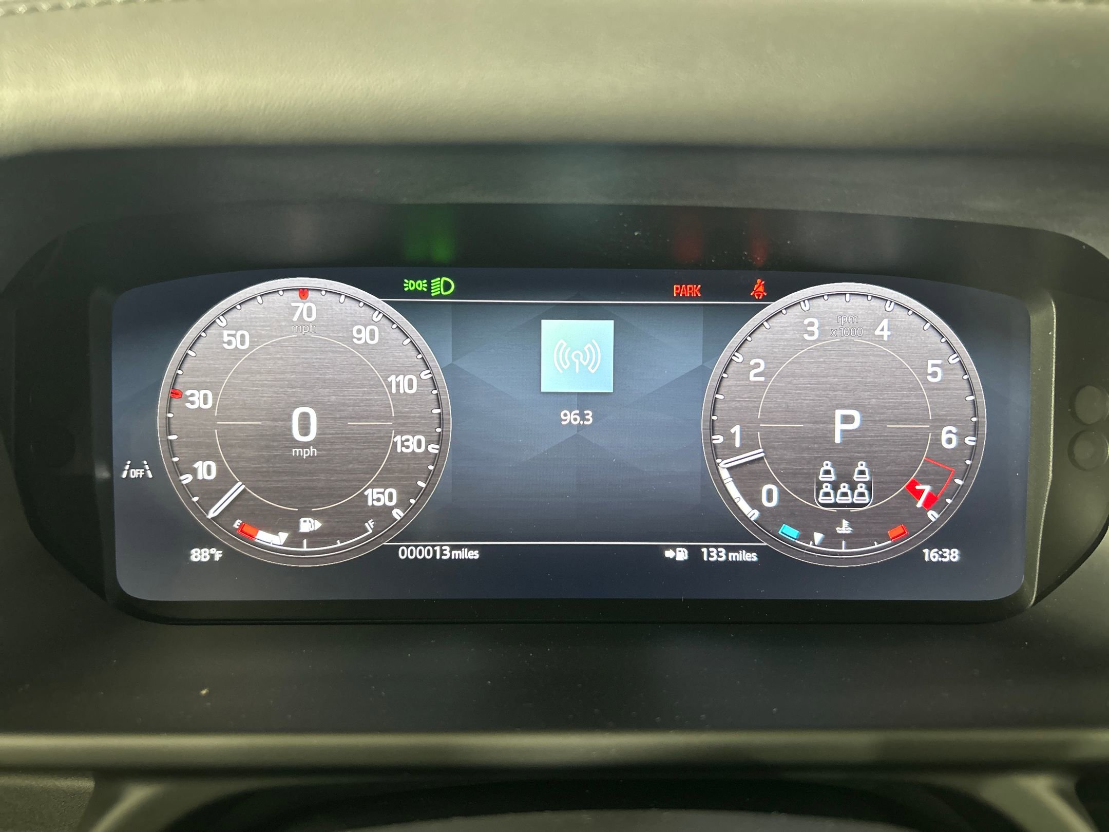 New 2025 Land Rover Defender 130 S image 17