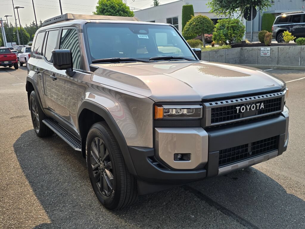 New 2027 Toyota Land Cruiser w/ Premium Package AWD/4WD image 4