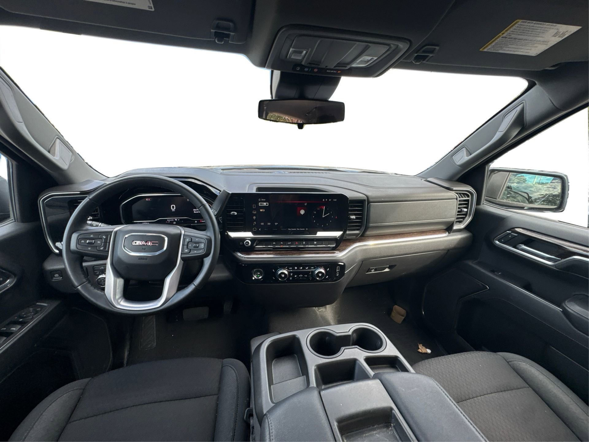 Used 2024 GMC Sierra 1500 Elevation image 27