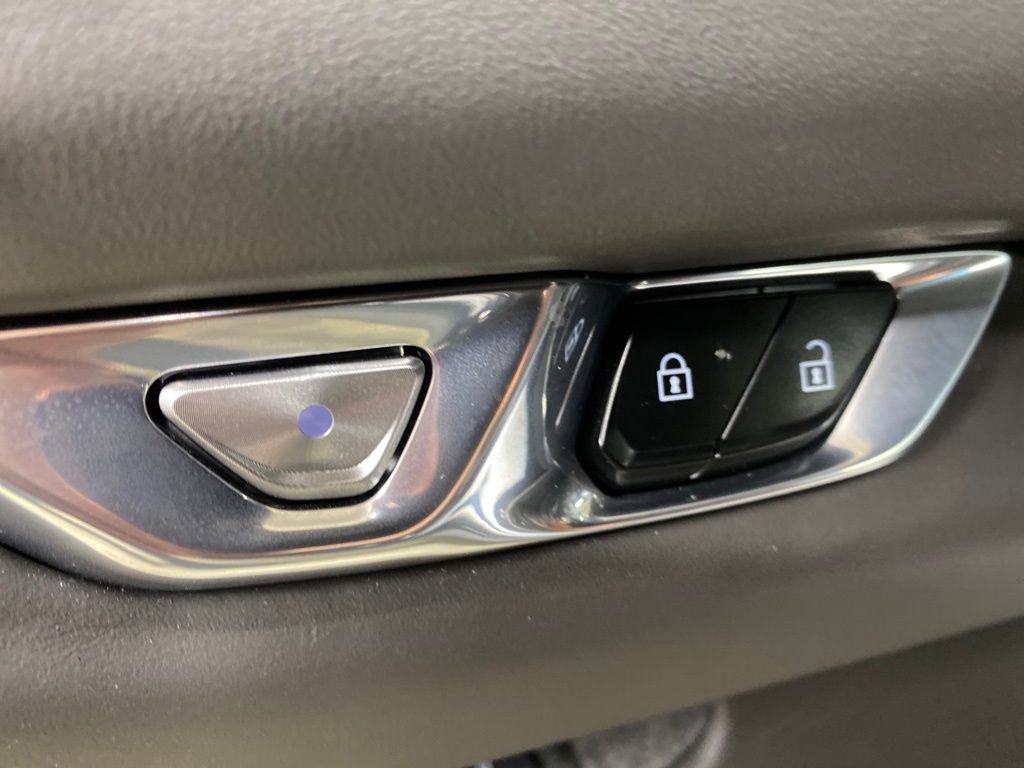 Certified 2022 Chevrolet Corvette Stingray Premium Conv w/ Z51 Performance Package image 31