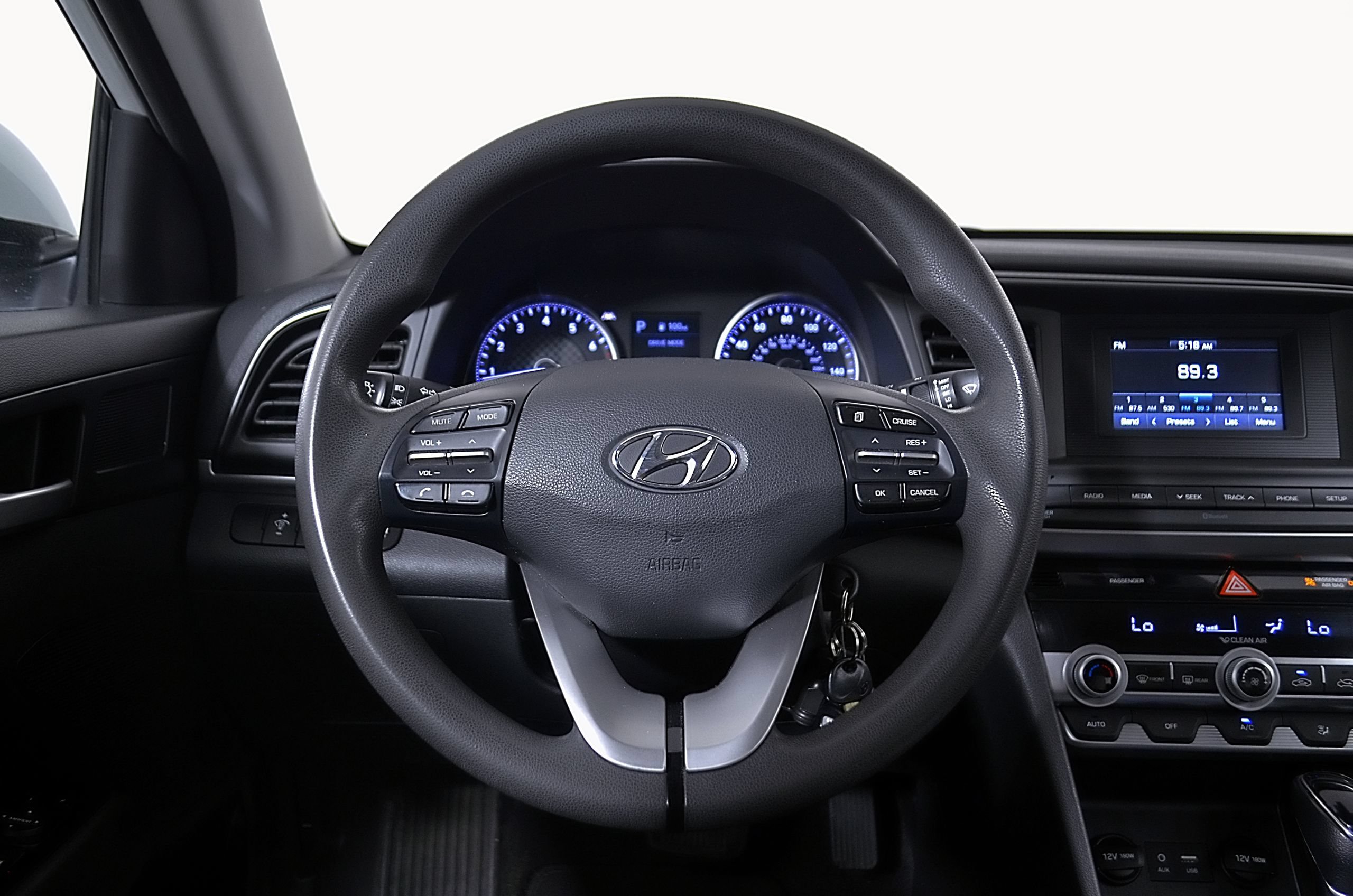 Used 2020 Hyundai Elantra SE w/ Cargo Package (C1) FWD image 25